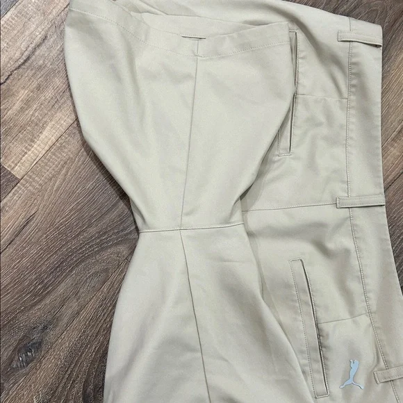 Puma Golf Shorts, Puma way 1 light khaki color, size US 34 waist lightweight - Picture 8 of 13